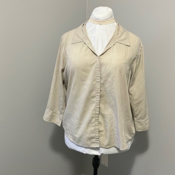 Button down striped shirt - Picture 1 of 4